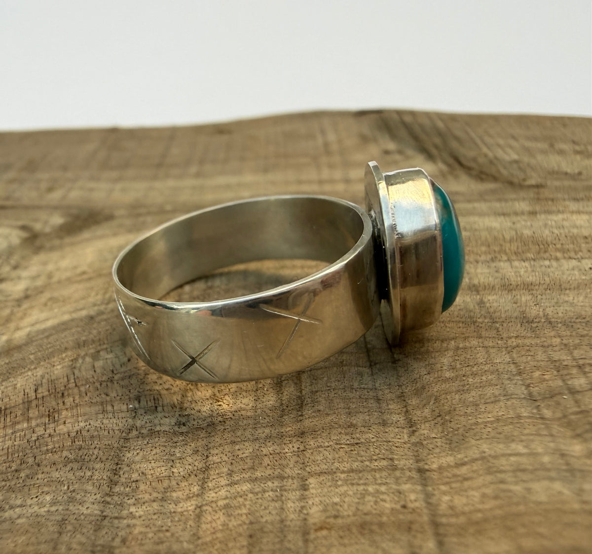 Kingman Turquoise Sterling Silver Ring – Size 9